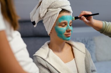 Beauty World Teenie Behandlung | © Freepik.com/Zorandim
