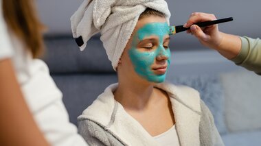 Beauty World Teenie Behandlung | © Freepik.com/Zorandim