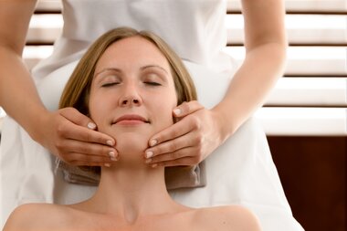 Beauty World Augenzonenbehandlung | © Alpentherme Gastein/Marktl Photography