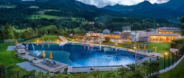 Panoramabild Alpentherme Gastein Daemmerung | © Alpentherme Gastein/Wolkersdorfer