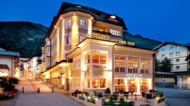 Österreichischer Hof Aussenaufnahme in der Dämmerung | © Österreichischer Hof 